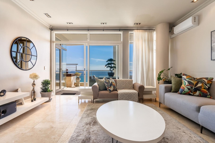 2 Bedroom Property for Sale in Mouille Point Western Cape